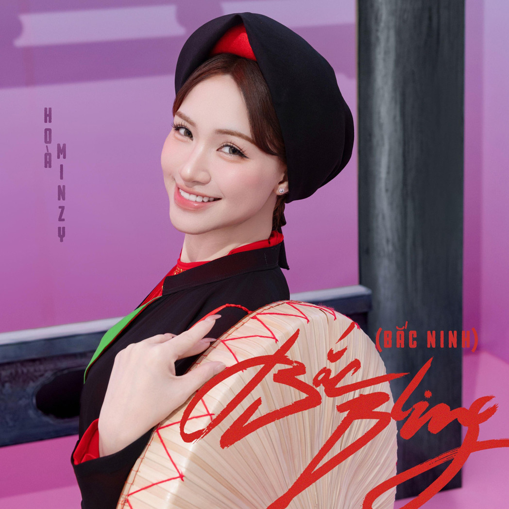 Hòa Minzy biểu diễn